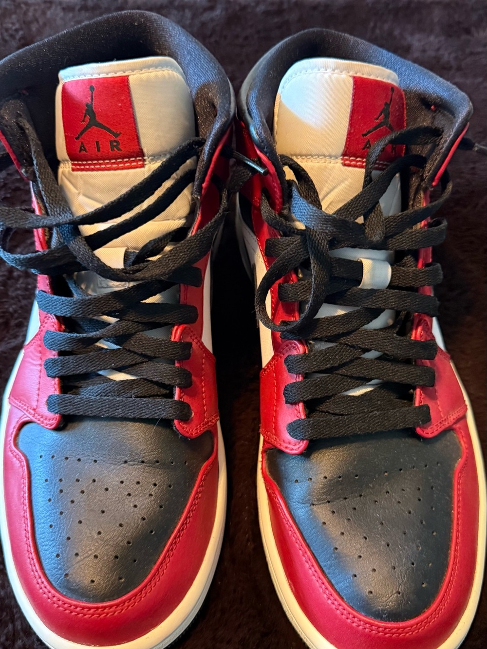 Nike Men’s Black Red White High-Top Sneakers